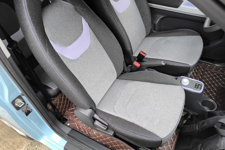 Used Chery QQ Ice Cream 2022 170km Sundae Phosphate Lithium-Ion Right Front Seat