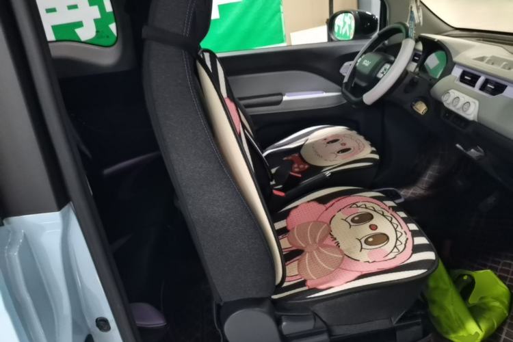 Used Chery QQ Ice Cream 2022 170km Sundae Phosphate Lithium-Ion Right Front Seat