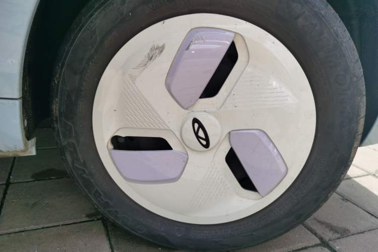 Used Chery QQ Ice Cream 2022 170km Sundae Phosphate Lithium-Ion Right Front Wheel Hub