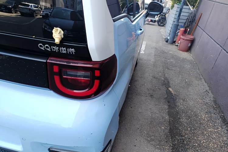 Used Chery QQ Ice Cream 2022 170km Sundae Phosphate Lithium-Ion Right Rear Taillight