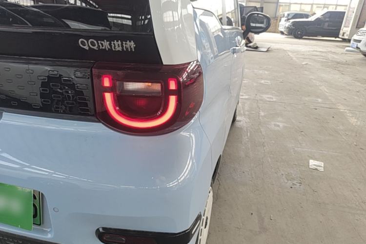 Used Chery QQ Ice Cream 2022 170km Sundae Phosphate Lithium-Ion Right Rear Taillight