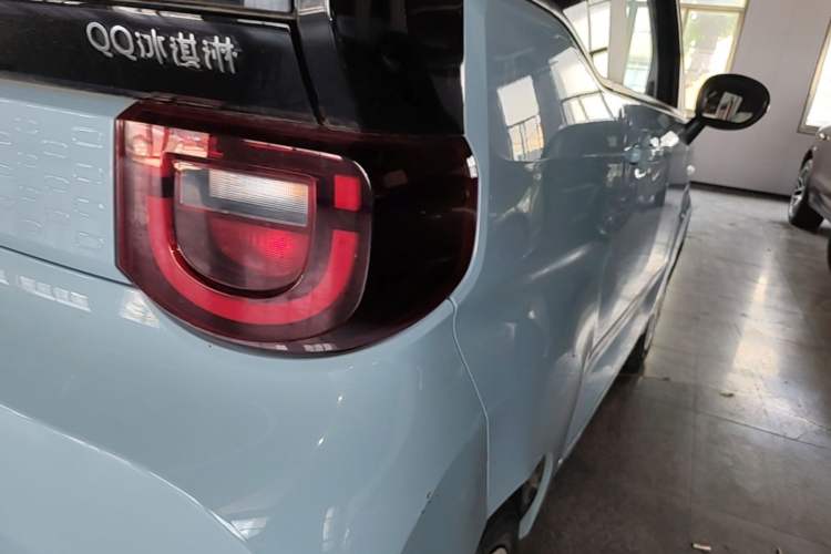 Used Chery QQ Ice Cream 2022 170km Sundae Phosphate Lithium-Ion Right Rear Taillight