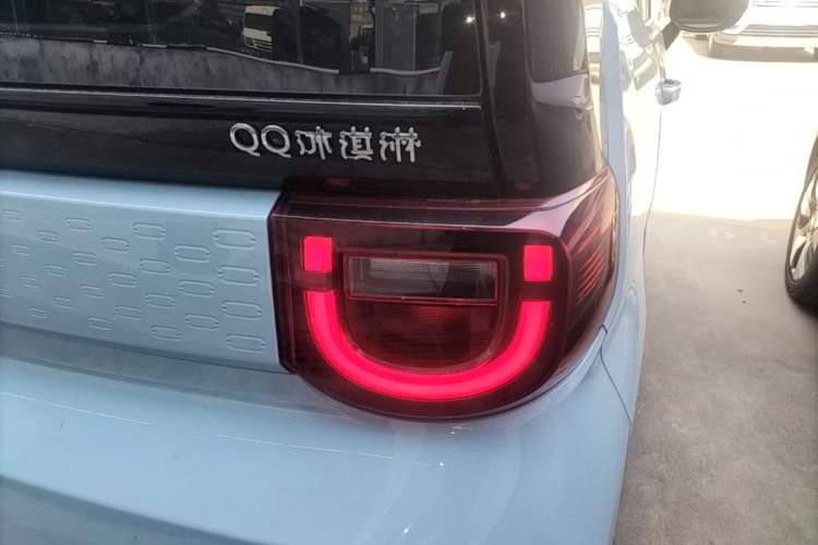 Used Chery QQ Ice Cream 2022 170km Sundae Phosphate Lithium-Ion Right Rear Taillight