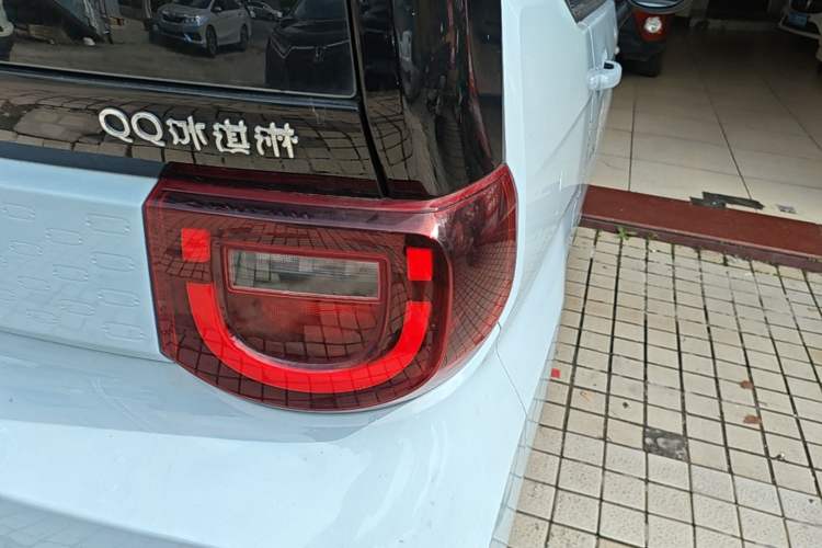 Used Chery QQ Ice Cream 2022 170km Sundae Phosphate Lithium-Ion Right Rear Taillight
