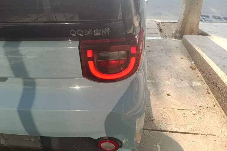 Used Chery QQ Ice Cream 2022 170km Sundae Phosphate Lithium-Ion Right Rear Taillight