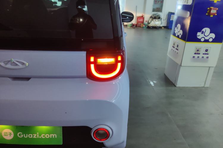 Used Chery QQ Ice Cream 2022 170km Sundae Phosphate Lithium-Ion Right Rear Taillight