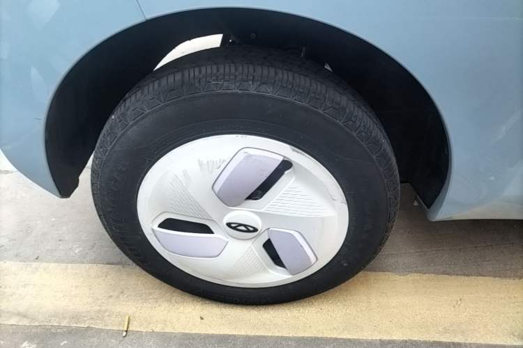 Used Chery QQ Ice Cream 2022 170km Sundae Phosphate Lithium-Ion Right Rear Wheel Hub