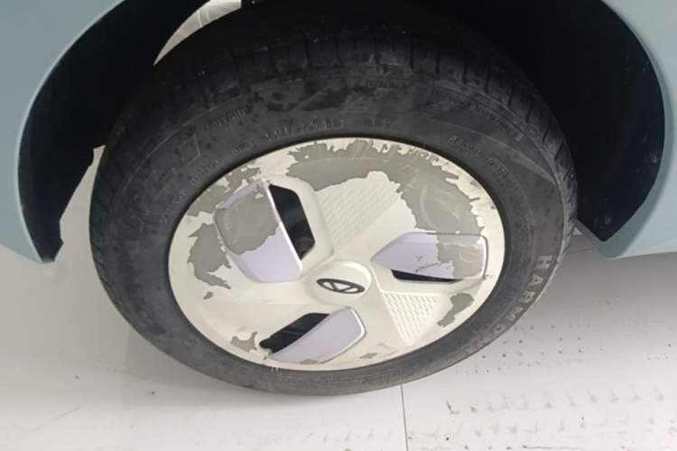 Used Chery QQ Ice Cream 2022 170km Sundae Phosphate Lithium-Ion Right Rear Wheel Hub