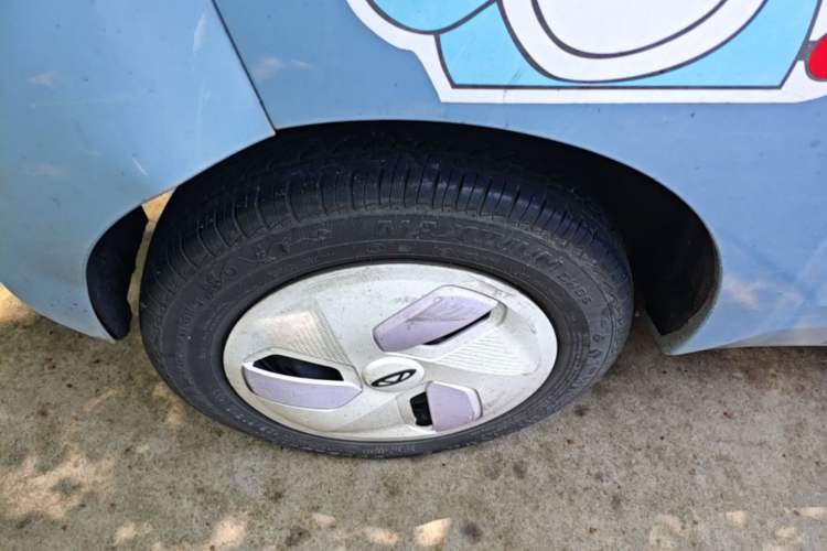 Used Chery QQ Ice Cream 2022 170km Sundae Phosphate Lithium-Ion Right Rear Wheel Hub