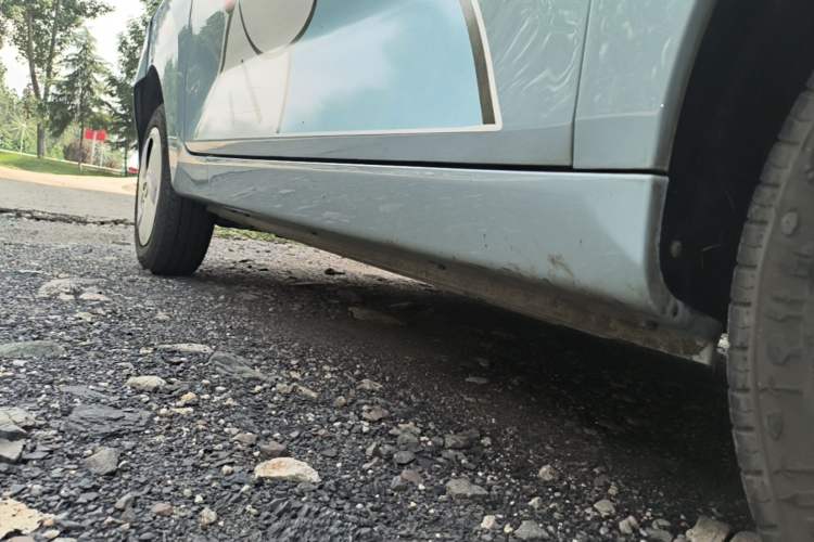Used Chery QQ Ice Cream 2022 170km Sundae Phosphate Lithium-Ion Right Side Sill