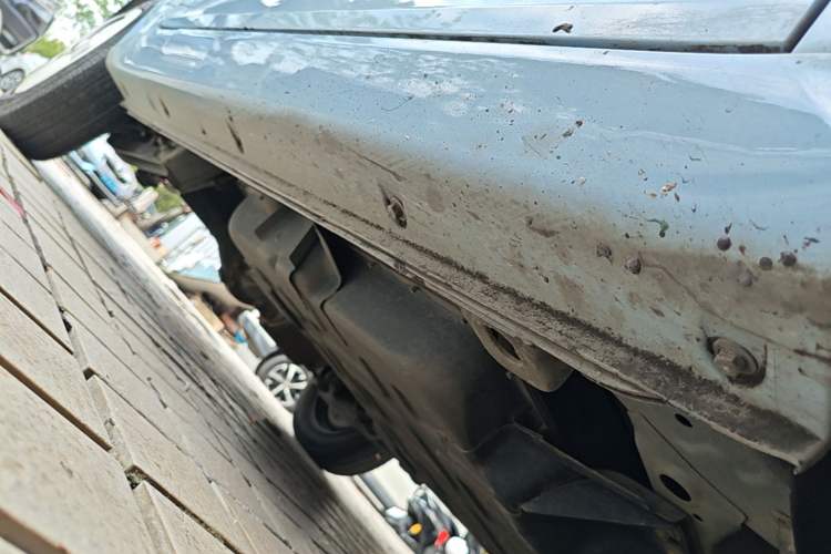 Used Chery QQ Ice Cream 2022 170km Sundae Phosphate Lithium-Ion Right Side Sill