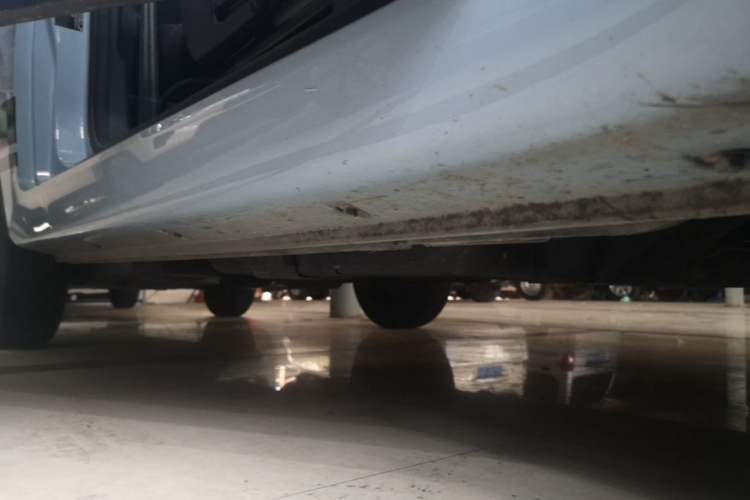 Used Chery QQ Ice Cream 2022 170km Sundae Phosphate Lithium-Ion Right Side Sill
