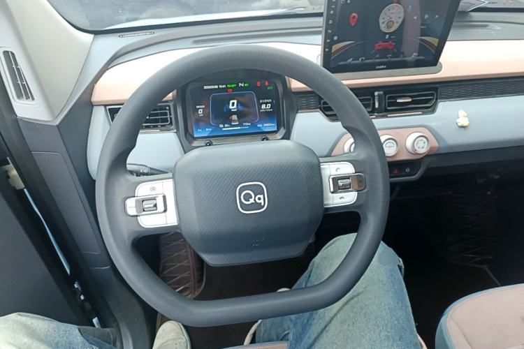 Used Chery QQ Ice Cream 2022 170km Sundae Phosphate Lithium-Ion Steering Wheel