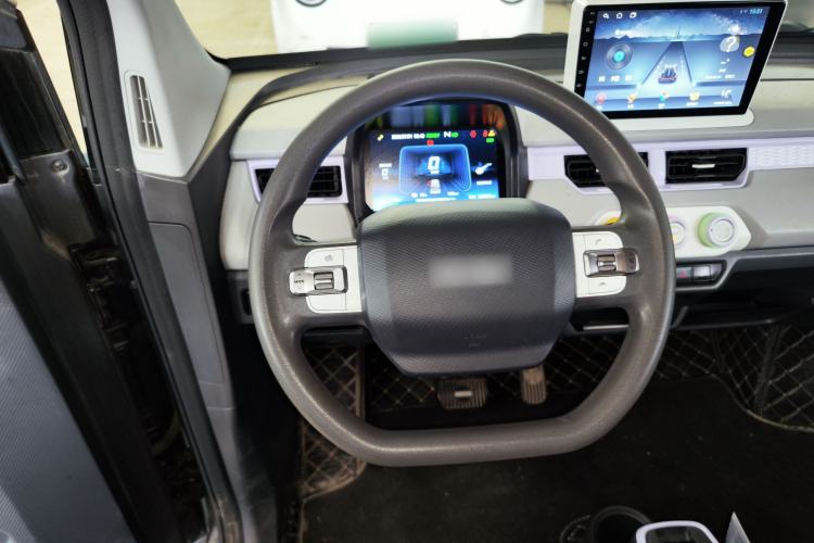 Used Chery QQ Ice Cream 2022 170km Sundae Phosphate Lithium-Ion Steering Wheel