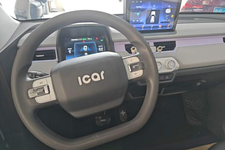 Used Chery QQ Ice Cream 2022 170km Sundae Phosphate Lithium-Ion Steering Wheel