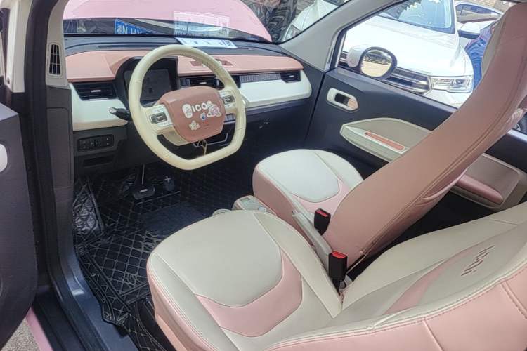 Used Chery QQ Ice Cream 2022 Taohuanxi Sweet Peach Edition Center Console