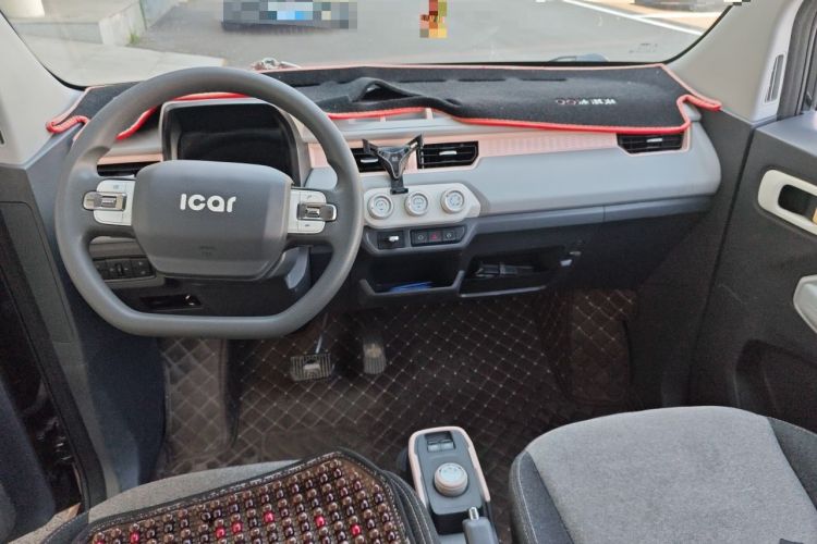 Used Chery QQ Ice Cream 2022 170km Sundae Phosphate Lithium-Ion Center Console