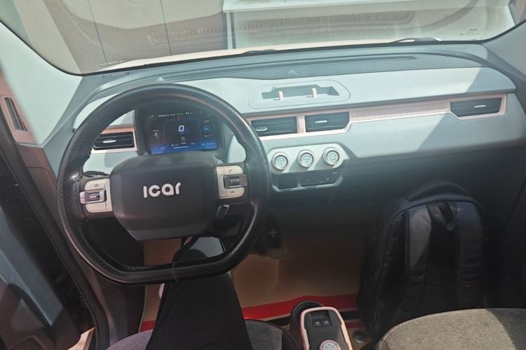 Used Chery QQ Ice Cream 2022 120km Conical Shape Lithium Iron Phosphate Center Console