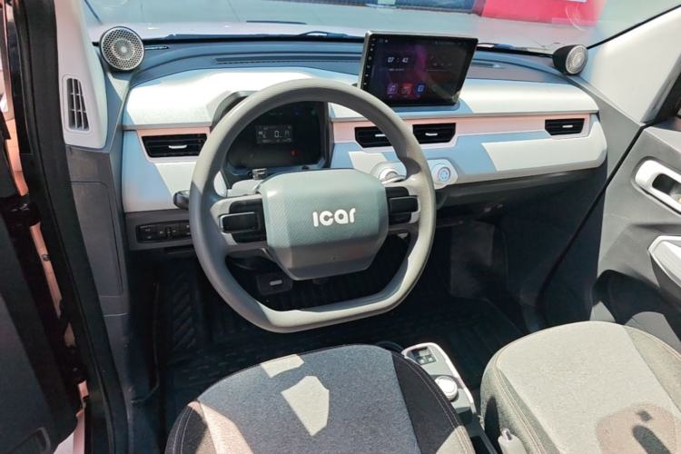Used Chery QQ Ice Cream 2022 Pudding Model Center Console