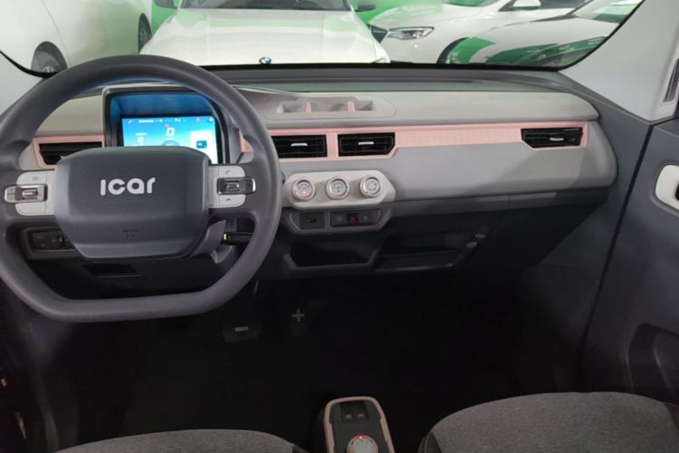 Used Chery QQ Ice Cream 2022 Pudding Model Center Console