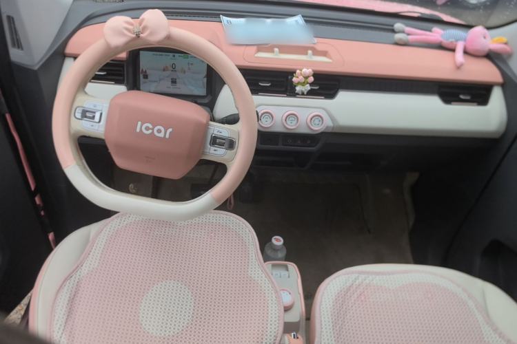 Used Chery QQ Ice Cream 2022 Taohuanxi Sweet Peach Edition Center Console