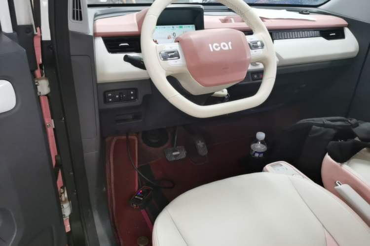 Used Chery QQ Ice Cream 2022 Taohuanxi Sweet Peach Edition Center Console