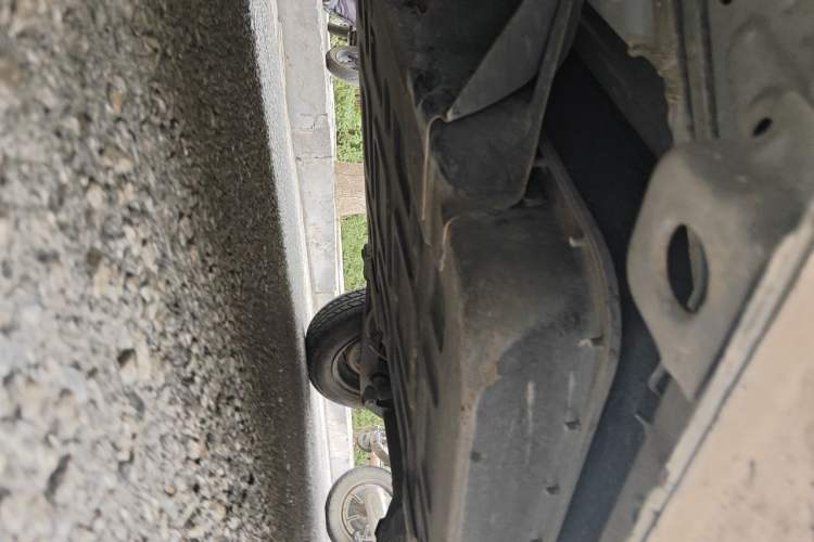 Used Chery QQ Ice Cream 2022 120km Conical Shape Lithium Iron Phosphate Chassis Front Left