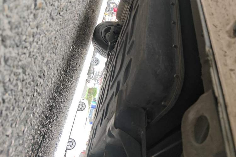 Used Chery QQ Ice Cream 2022 120km Conical Shape Lithium Iron Phosphate Chassis Front Right