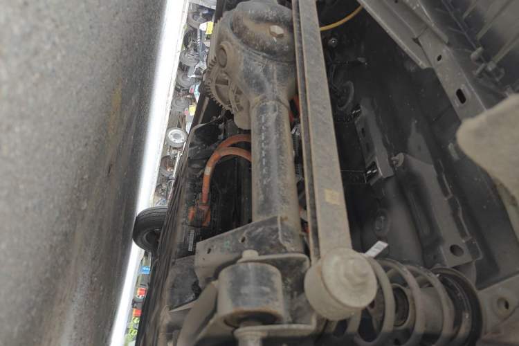 Used Chery QQ Ice Cream 2022 170km Sundae Phosphate Lithium-Ion Chassis Rear Right