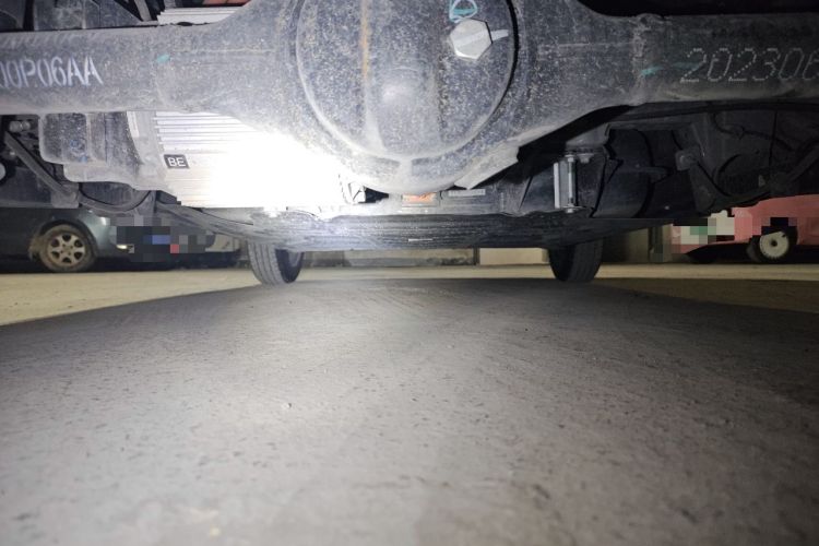 Used Chery QQ Ice Cream 2022 120km Milkshake Phosphate Lithium-Iron Chassis Rear