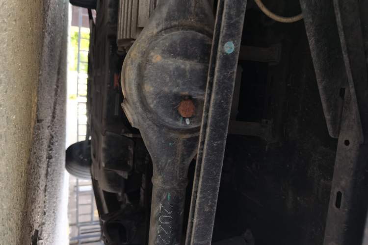 Used Chery QQ Ice Cream 2022 120km Conical Shape Lithium Iron Phosphate Chassis Rear