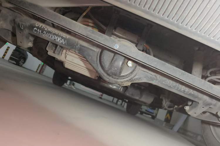 Used Chery QQ Ice Cream 2022 170km Sundae Phosphate Lithium-Ion Chassis Rear