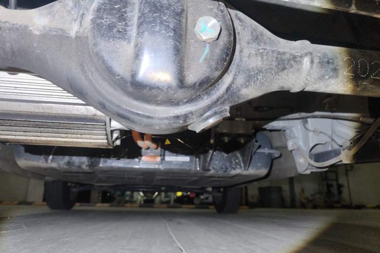 Used Chery QQ Ice Cream 2022 120km Conical Shape Lithium Iron Phosphate Chassis Rear