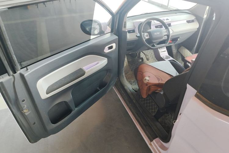 Used Chery QQ Ice Cream 2022 170km Sundae Phosphate Lithium-Ion Driver Seat