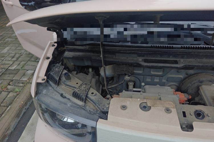 Used Chery QQ Ice Cream 2022 170km Sundae Phosphate Lithium-Ion Engine Bay Right