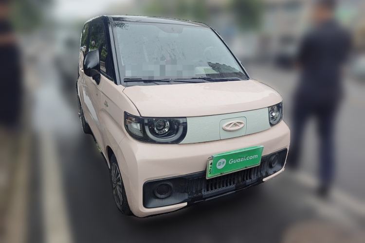 Used Chery QQ Ice Cream 2022 170km Sundae Phosphate Lithium-Ion Front Right 45 Deg