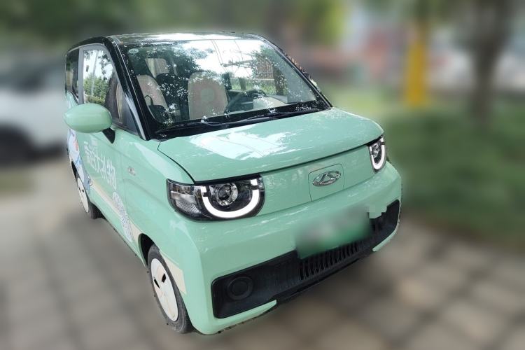 Used Chery QQ Ice Cream 2022 170km Sundae Phosphate Lithium-Ion Front Right 45 Deg