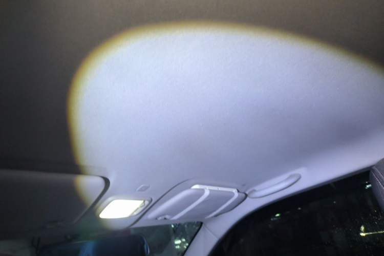 Used Chery QQ Ice Cream 2022 170km Sundae Phosphate Lithium-Ion Headliner