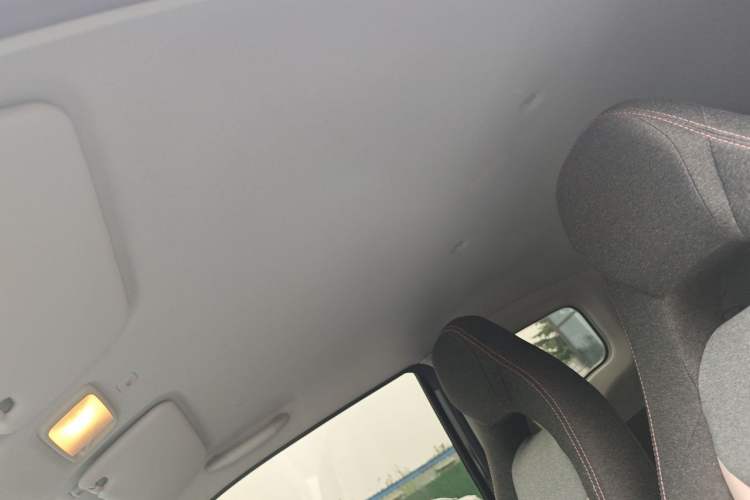 Used Chery QQ Ice Cream 2022 120km Conical Shape Lithium Iron Phosphate Headliner