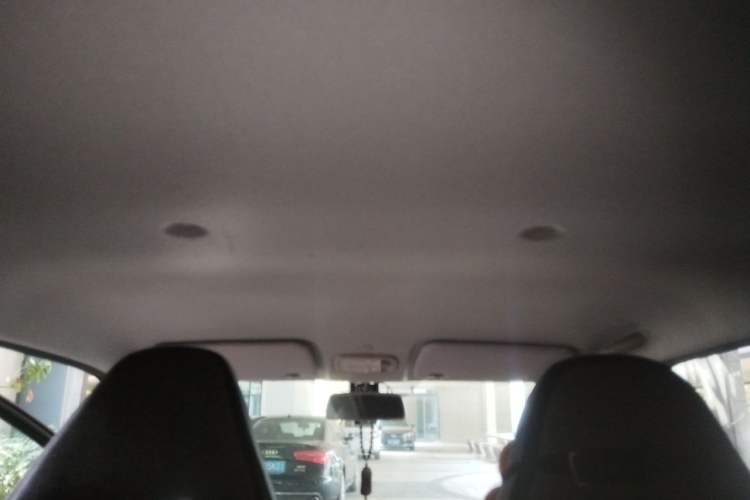 Used Chery QQ Ice Cream 2022 120km Conical Shape Lithium Iron Phosphate Headliner