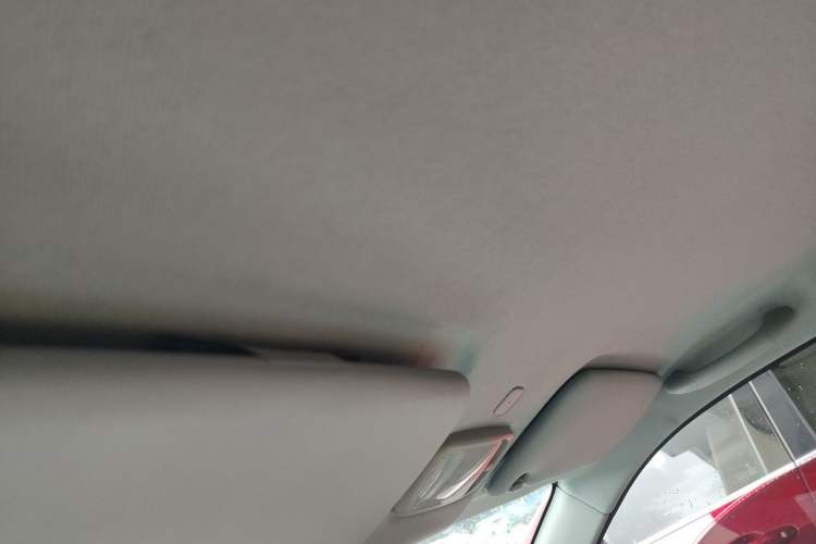 Used Chery QQ Ice Cream 2022 170km Sundae Phosphate Lithium-Ion Headliner