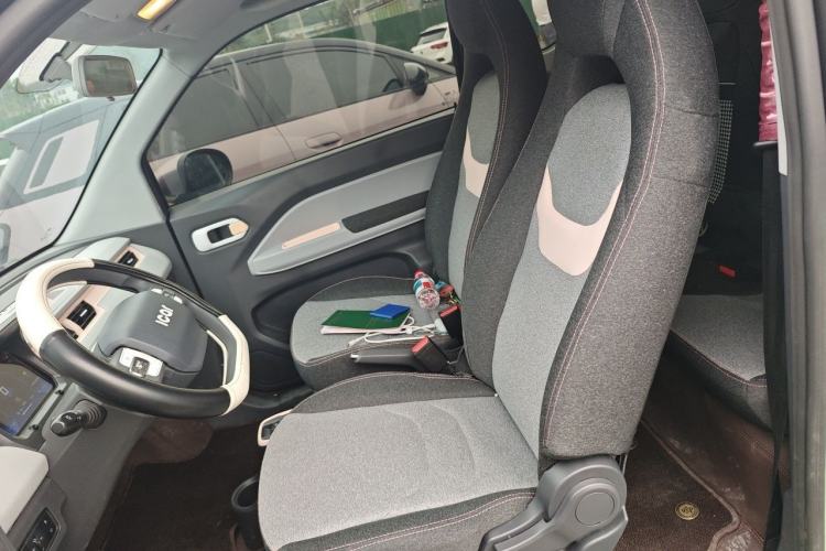 Used Chery QQ Ice Cream 2022 120km Conical Shape Lithium Iron Phosphate Left Front Seat