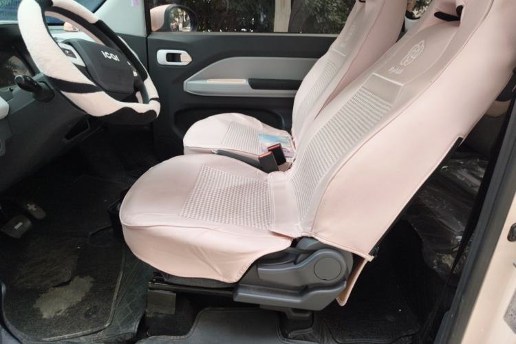 Used Chery QQ Ice Cream 2022 170km Sundae Phosphate Lithium-Ion Left Front Seat
