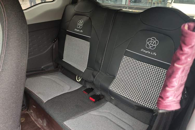 Used Chery QQ Ice Cream 2022 120km Conical Shape Lithium Iron Phosphate Left Rear Seat