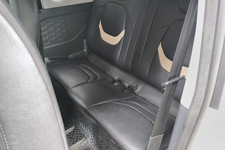 Used Chery QQ Ice Cream 2022 170km Sundae Phosphate Lithium-Ion Left Rear Seat