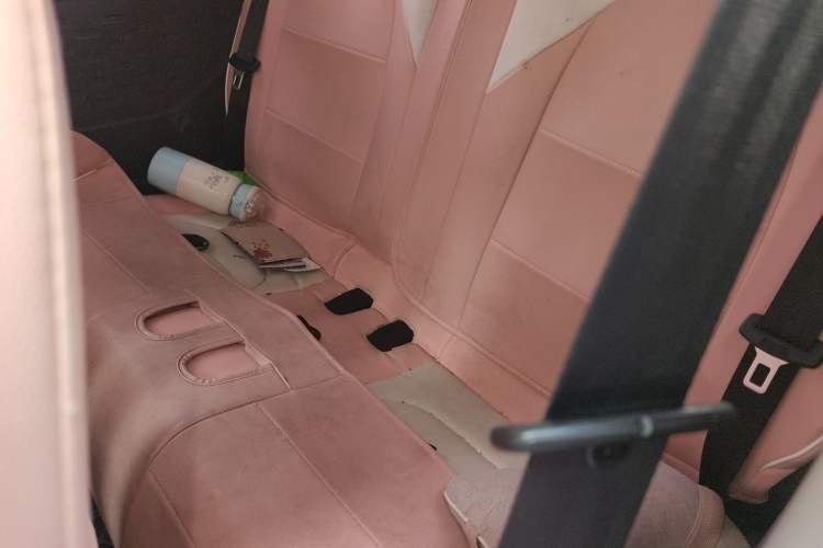 Used Chery QQ Ice Cream 2022 Taohuanxi Sweet Peach Edition Left Rear Seat