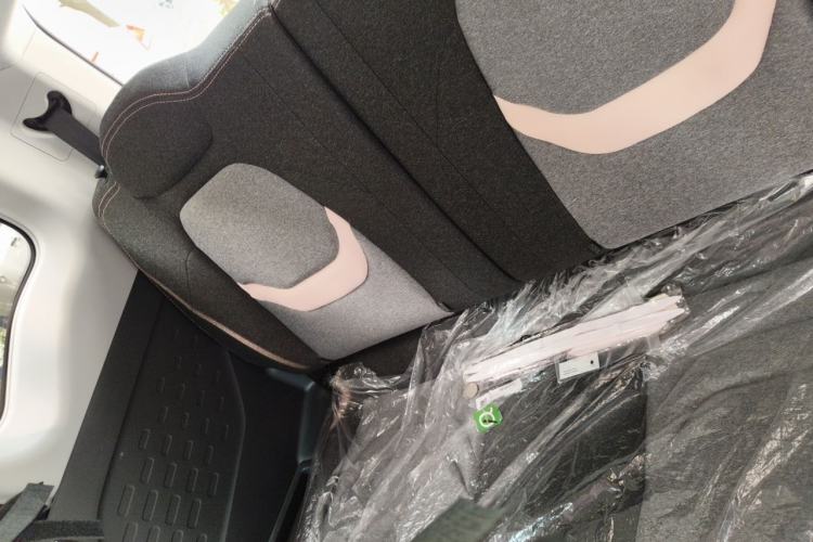 Used Chery QQ Ice Cream 2022 170km Sundae Phosphate Lithium-Ion Left Rear Seat