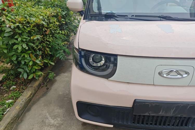 Used Chery QQ Ice Cream 2022 170km Sundae Phosphate Lithium-Ion Right Front Headlight