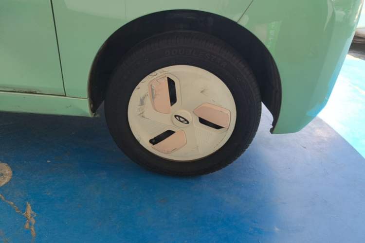 Used Chery QQ Ice Cream 2022 170km Sundae Phosphate Lithium-Ion Right Front Wheel Hub