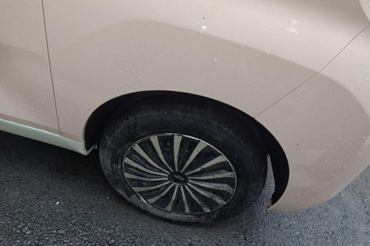 Used Chery QQ Ice Cream 2022 170km Sundae Phosphate Lithium-Ion Right Front Wheel Hub